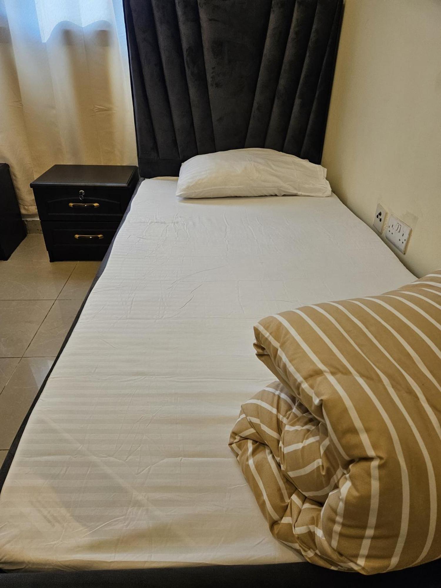 Paradiso Backpackers Nest Abu Dhabi Exterior foto